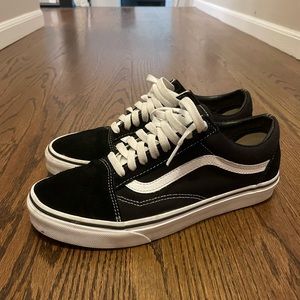Authentic Vans, black and white old skool shoe